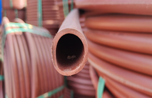 城西电力行业使用的RPE阻燃穿线管有哪些标准？